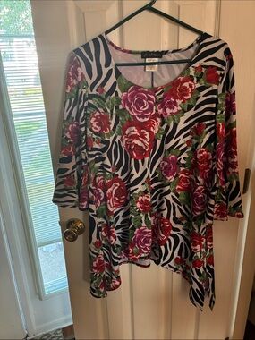 Link Floral & Zebra Scoop Neck Tunic in Red, Pink, Black & White